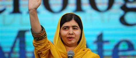 Editora Seguinte Anuncia Novo Livro De Malala Yousafzai Longe De Casa