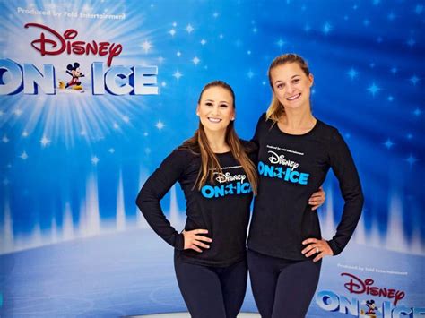 7 Things We Learned About Being A Disney Princess From These Disney On Ice Skaters Who Play