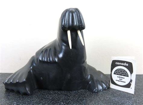 Vintage Eskimo Art Esquimau Carved Stone Walrus Made In Canada GC5