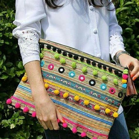 Pin by Tülay Önerler on çanta Crochet handbags Crochet handbags