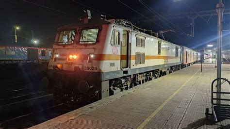 12951 MMCT New Delhi Tejas Rajdhani Express Departing From Nagda