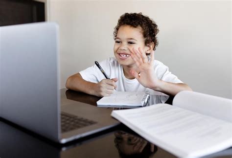 fungsi teknologi  bidang pendidikan