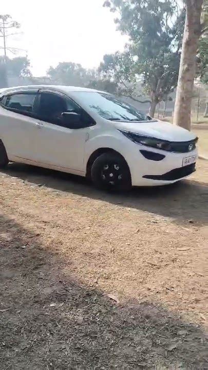 Tata Altroz Indian Best Middle Class Car In 10 Lakh Youtube