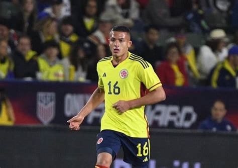 Kevin Castaño Quién es y cómo le fue en el debut con la Selección