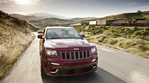 Download Vehicle Jeep Grand Cherokee Hd Wallpaper