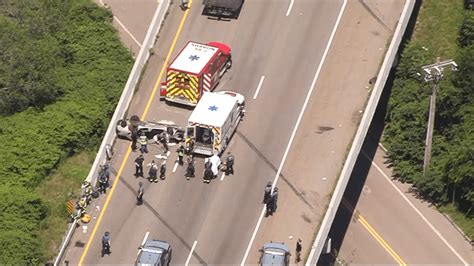 I 95 Crash On Foxborough Sharon Line Shuts Down Traffic Nbc Boston