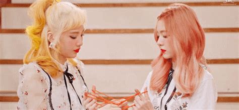 Red Velvet Russian Roulette Mv Teaser K Pop Amino Hot Sex Picture