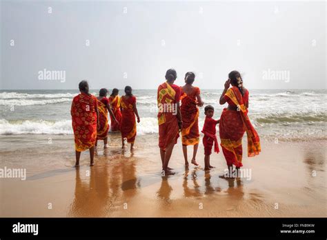 Beach Szene In Mahabalipuram Tamil Nadu India Stock Photo Alamy