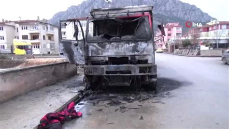 Kamyonunun Yandığını Polislerden Öğrendi Son Dakika