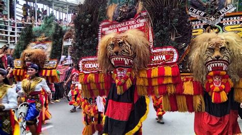 Seluk Beluk Kesenian Reog Ponorogo