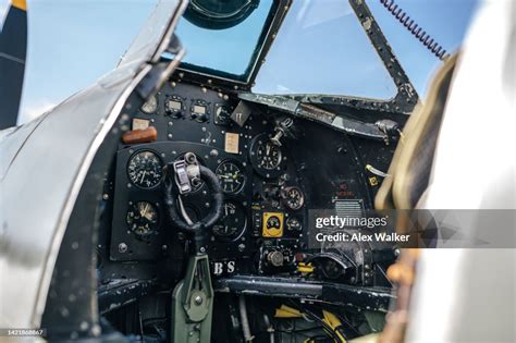 Cockpit Of Supermarine Spitfire Vintage Aircraft High-Res Stock Photo ...