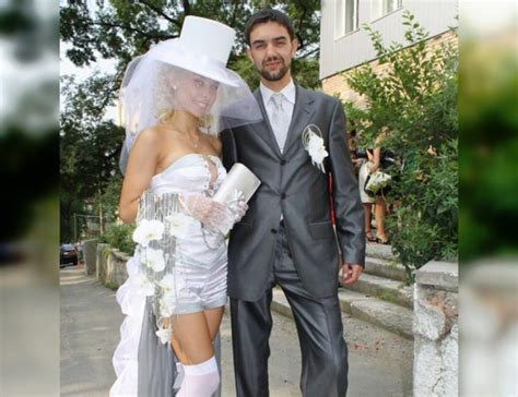 The Most Insane Wedding Dresses A Real Shame Page 14 Of 25 Picline