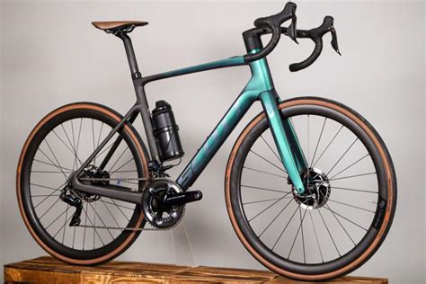 Best Electric Road Bikes 2025 Milka Amabelle