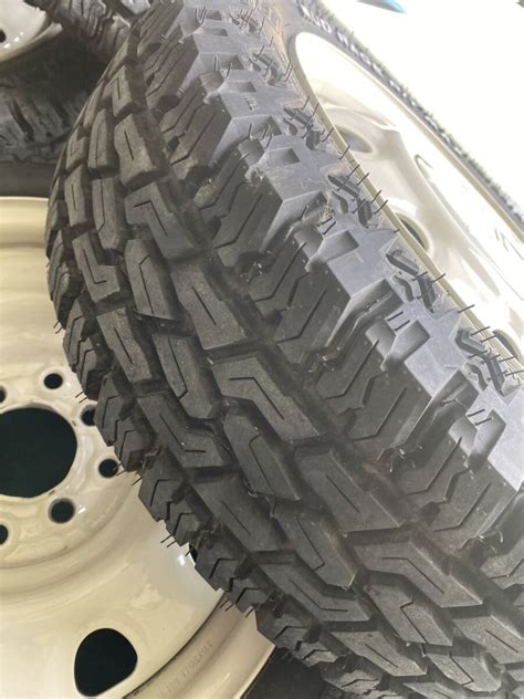 Yahoo オークション 手渡し限定 GRIP MAX MUD RAGE R T MAX 165 60R1