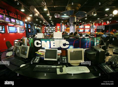 Cnbc Newsroom Hi Res Stock Photography And Images Alamy