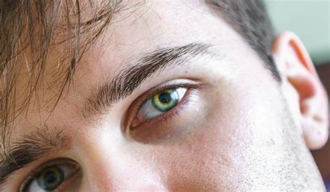 Male Models With Green Eyes Color