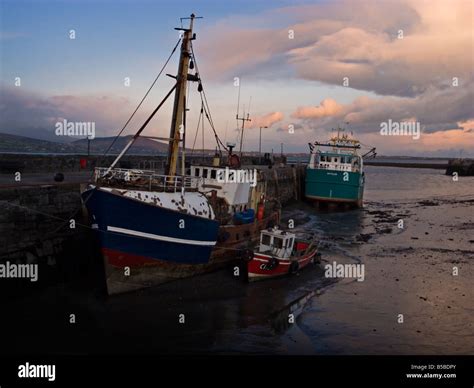 Fishing Trawler Trawlers Ireland Hi Res Stock Photography And Images