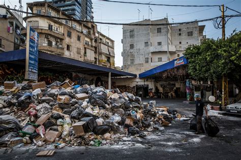 النفايات تعود الى الشوارع وعقود الفساد بالانتظار Minbeirut