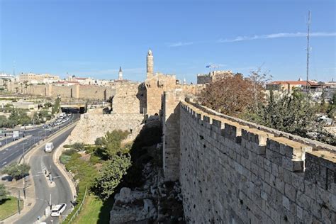 Muro Occidental De La Ciudad Vieja De Jerusal N Foto Premium