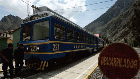 Suspenden Trenes Que Van A Machu Picchu Por Huelga En Cusco Peru