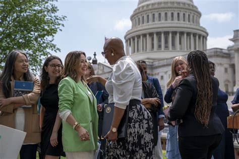 Latest Push To Revive Equal Rights Amendment Fails In Senate Metro Us