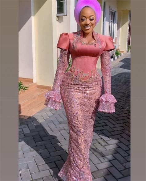 Latest And Best Asoebi Styles For Wedding Guests Ladeey