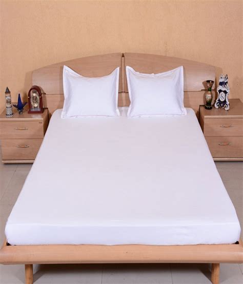 Bombay Dyeing Cotton 2 Double Bedsheets with 4 Pillow Covers - Buy ...