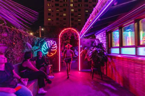 Ultimate Guide to Austin Nightlife: Bars, Clubs, and Dance Halls ...