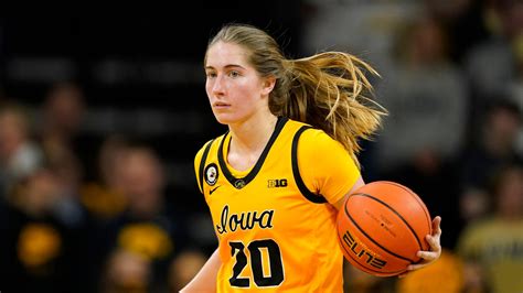 Iowa basketball player, Edwardsville native Kate Martin receives Big 10 ...