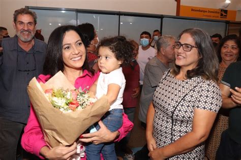 Somos todos Mailza senadora Mailza é recebida por apoiadores no