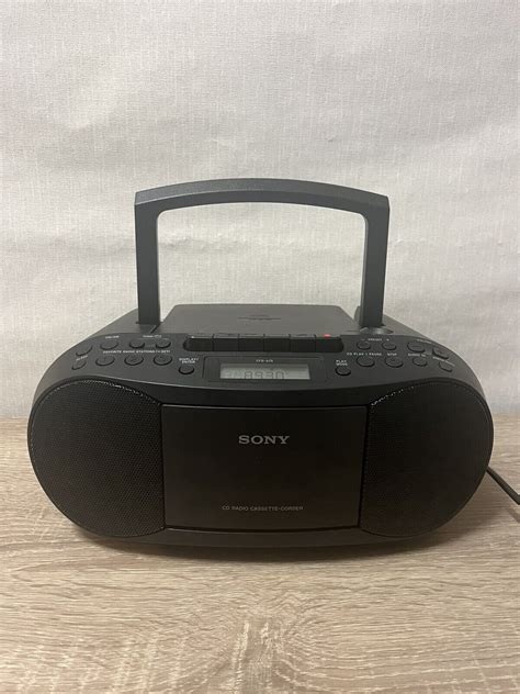 Sony CFD S70 CD Cassette Player Boombox Portable CD FM Radio AM MP3