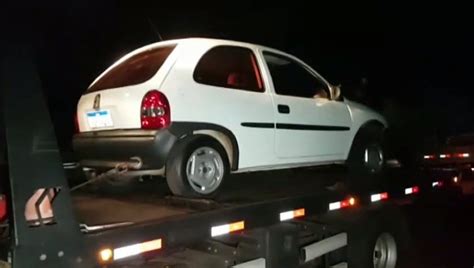 Corsa furtado no Bairro Brasília é recuperado pela Polícia Militar