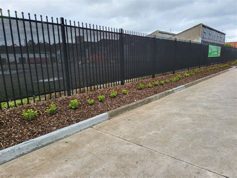 Steel Fencing Maintenance In Melbourne S Climate Diamond Fence Aust