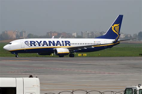 Ryanair EI ESY Boeing 737 8AS Anna Zvereva Flickr