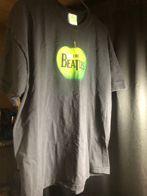 Vintage 2005 The Beatles Apple Logo Rare Black T-Shir… - Gem