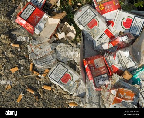 Littering Smokers Waste Trash At Smoking Area Smokers Corner Cigarette