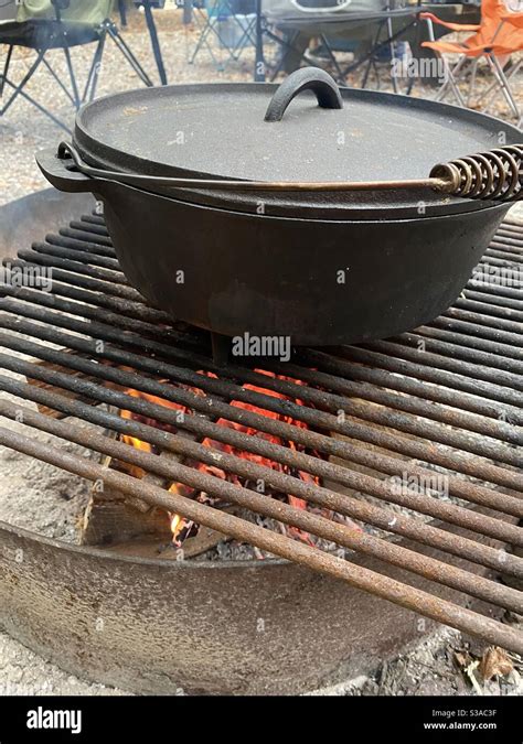 Campfire Cooking Hi Res Stock Photography And Images Alamy