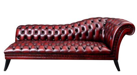 Traditional Chesterfield Chaise Longue | CSC