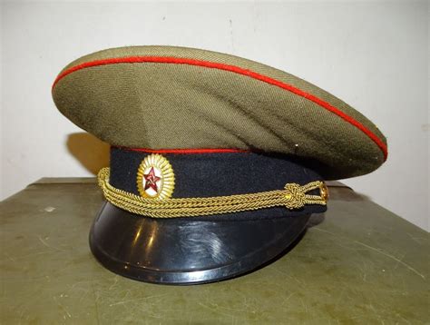 Casquette officier artillerie Russe époque soviétique taille 55