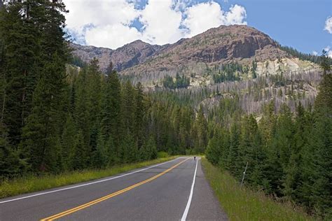 Beartooth Highway, a beautiful road in the US - Roadstotravel