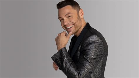 Il mondo è nostro è il nuovo album di Tiziano Ferro La tracklist e