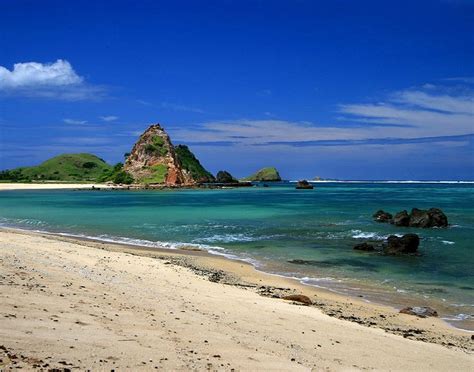 Pantai Kuta Lombok Keindahan Wisata Indonesia