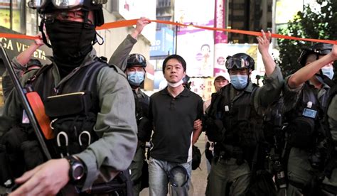 Hong Kong Protests Police Detain Dozens As Crowds Defy Health Ban To