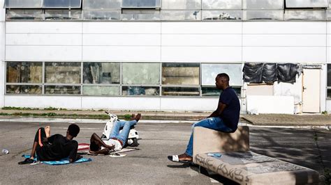 Xodo Silencioso En Francia Aumenta El N Mero De J Venes Que Emigran