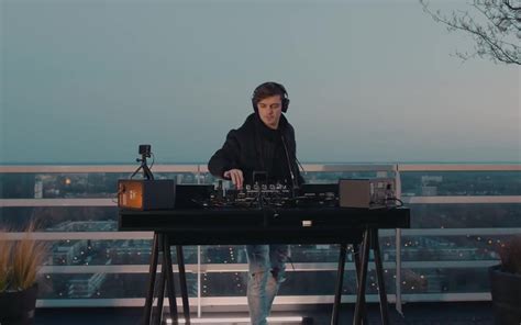 Martin Garrix Martin Garrix S Liveset Live At My Rooftop In Amsterdam