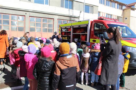 Foto Peste De Elevi Ai Colii Gimnaziale Tefan Cel Mare I Au