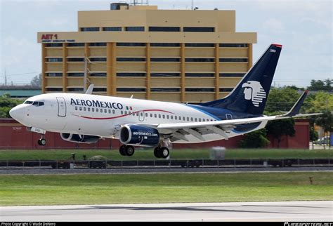 EI DRD Aeroméxico Boeing 737 752 WL Photo by Wade DeNero ID 080427