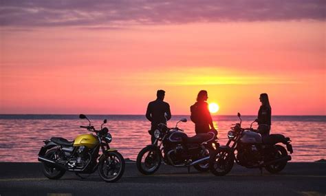 A Tropea Il Raduno Moto Guzzi Attesi In Centinaia Nella Perla Del