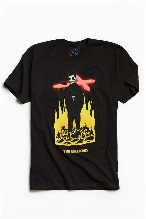 The Weeknd Just Joined the Great Merch Wars of 2016 | GQ