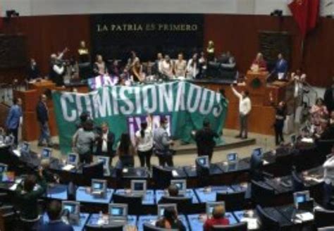 Circo Maroma Y Teatro En El Senado Para Desaparecer En Insabi